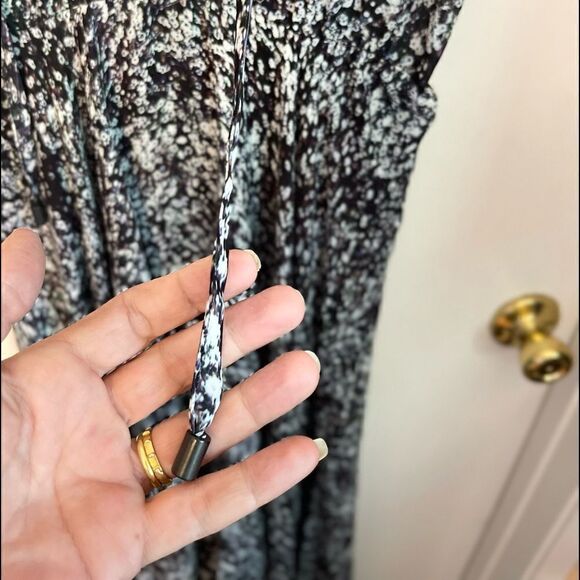 PARKER Floral Flowy High Low Hem Sleeveless Maxi Dress in Filaree Color .Size L - Picture 13 of 16